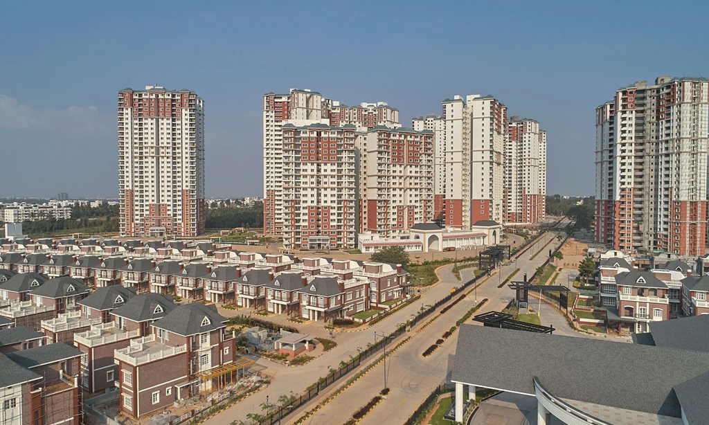 Raintree Park is 3 km distane from the Prestige Lakeside Habitat one of the biggest mixed use township in whitefield